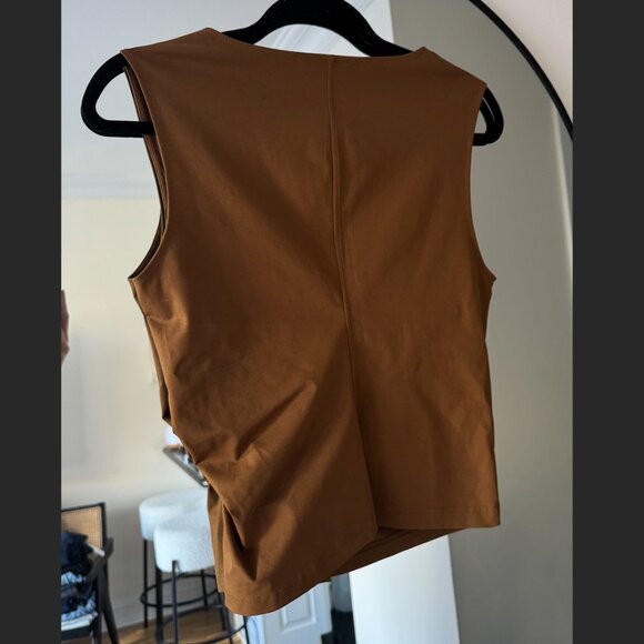 Boat Neck Twist Detail Tank - Picture 6 of 7